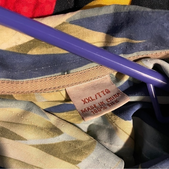 Silk Tommy Bahamas Print lead Shirt - Picture 5 of 7